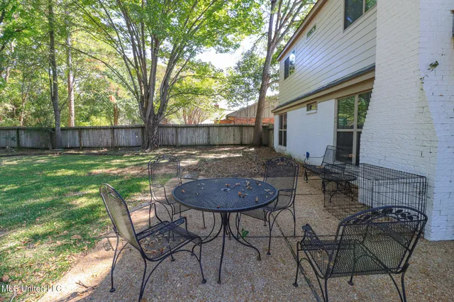 $339,500 | 136 Westlake Drive, Brandon, MS 39047