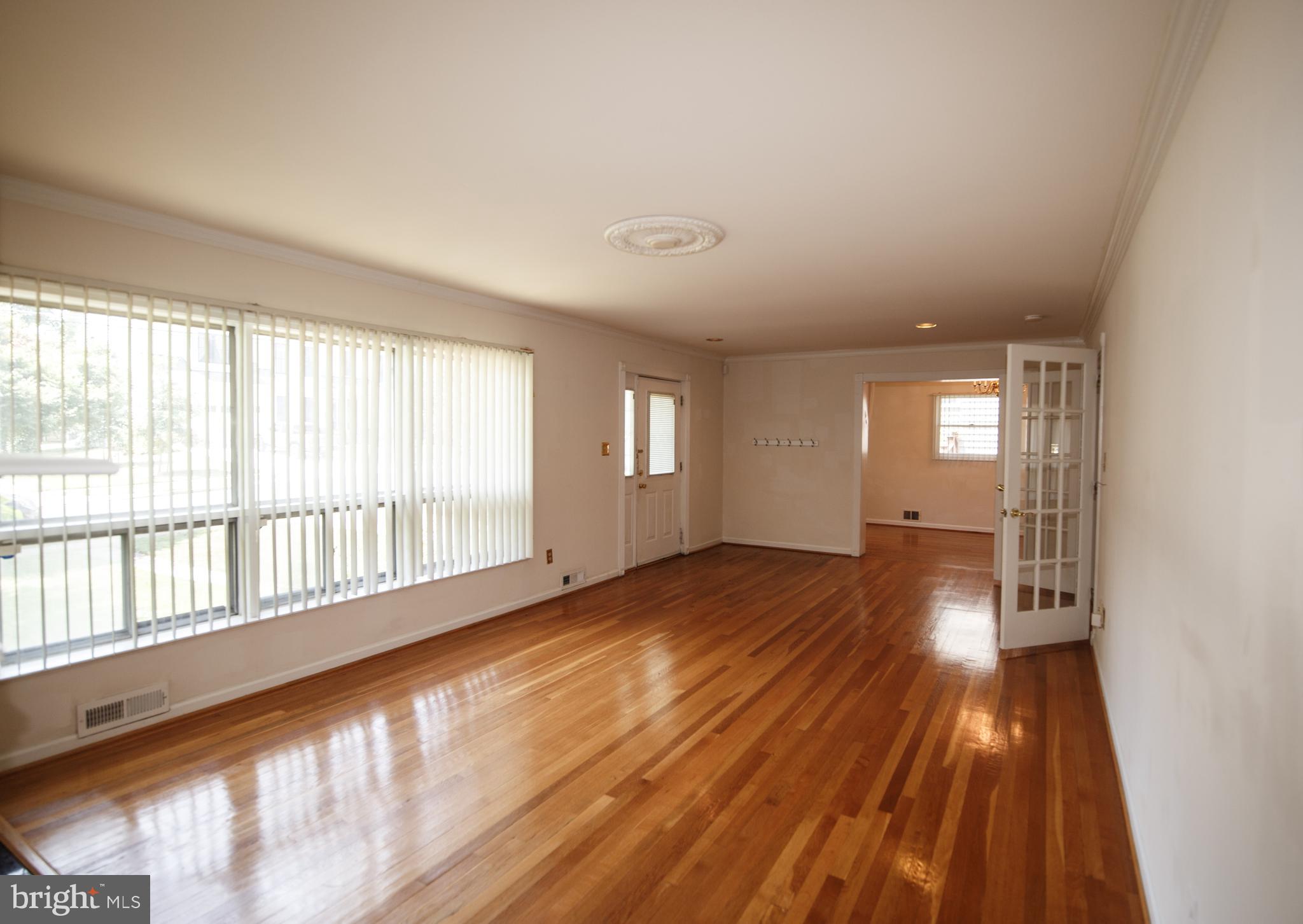 6802 Dean Drive McLean, VA 22101 - Photo 11 of 25