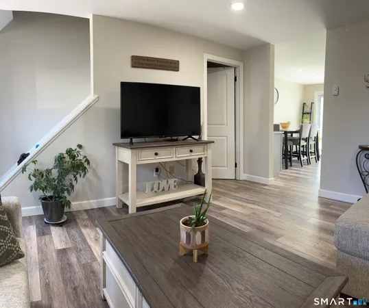 $245,000 | 80 Wellswood Road, Unit 8, Hebron, CT 06231