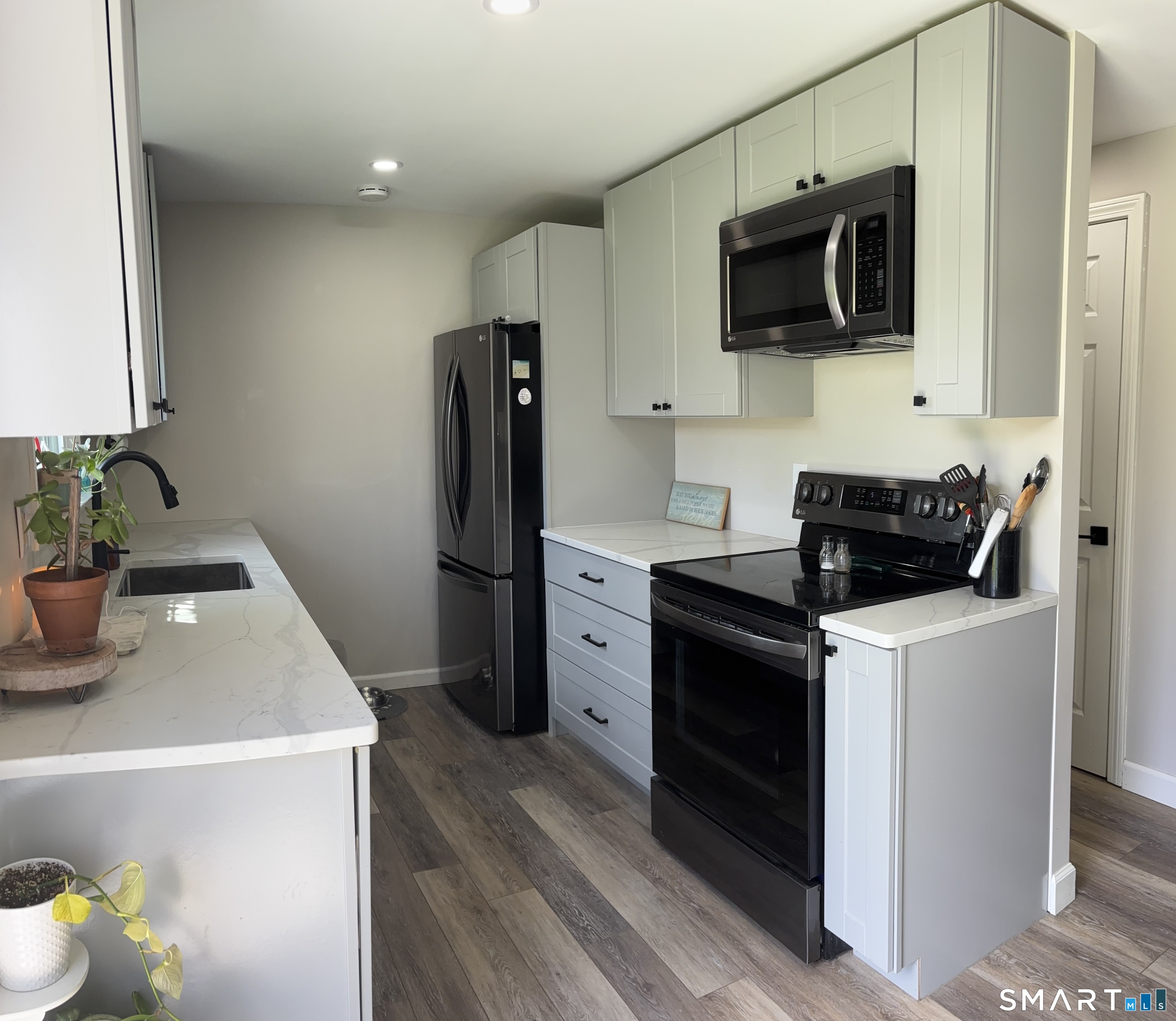 80 Wellswood Road, Unit 8 Hebron, CT 06231 - Photo 7 of 18
