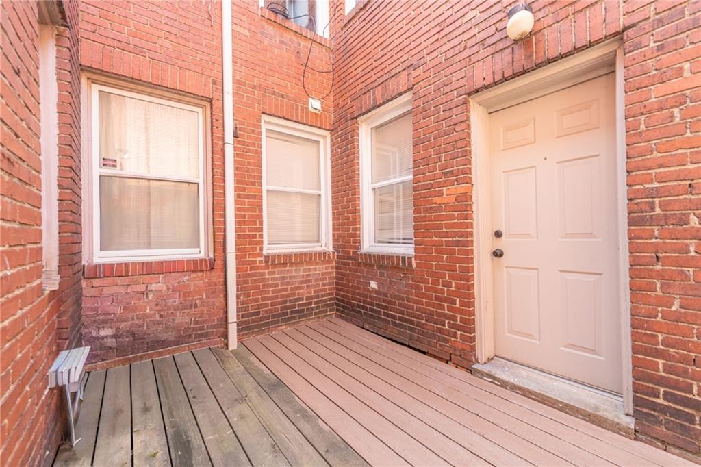 130 Chesterfield Road Pittsburgh, PA 15213 - Photo 27 of 36 Back Patio