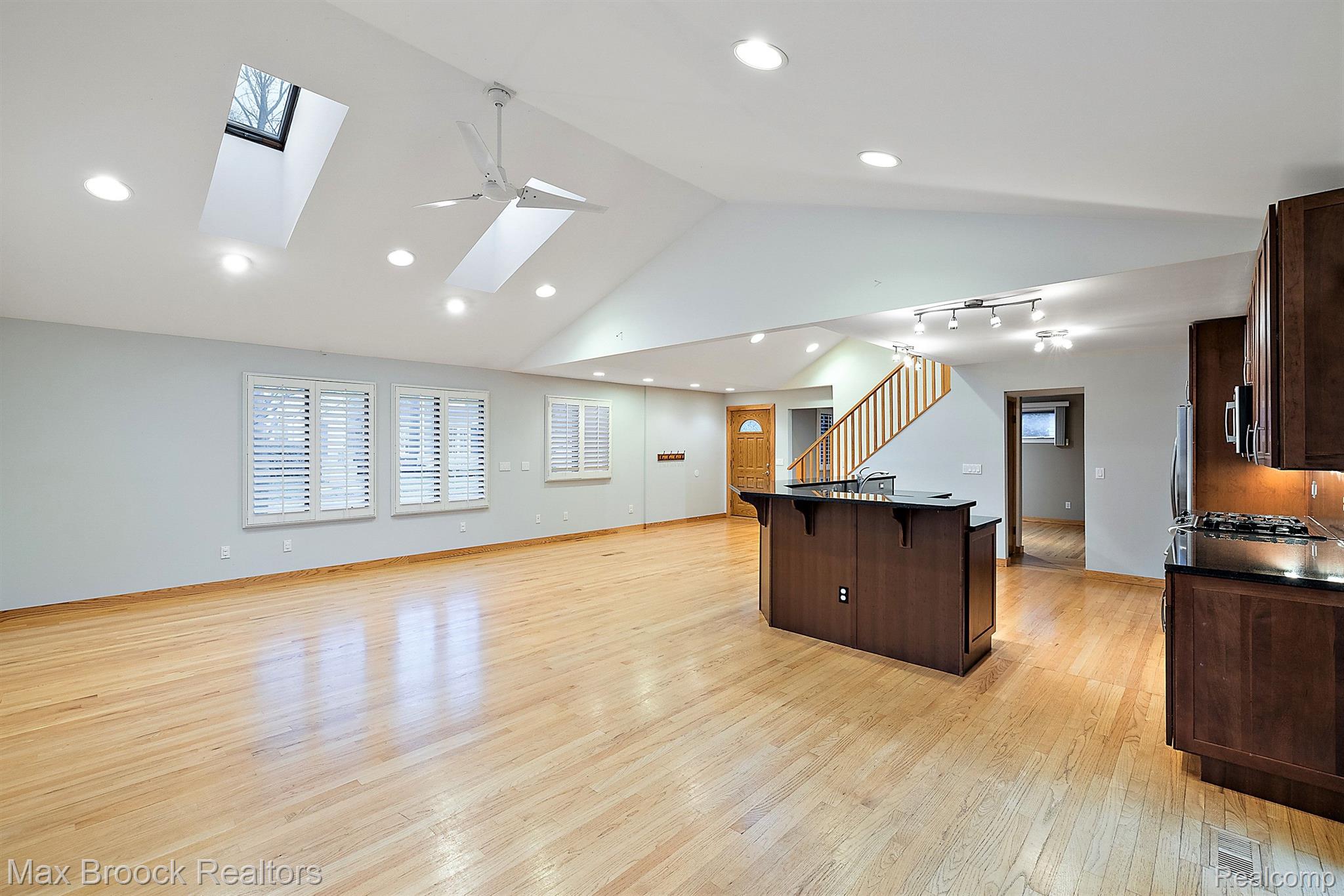 810 Chestnut Street Birmingham, MI 48009 - Photo 4 of 22 View 3