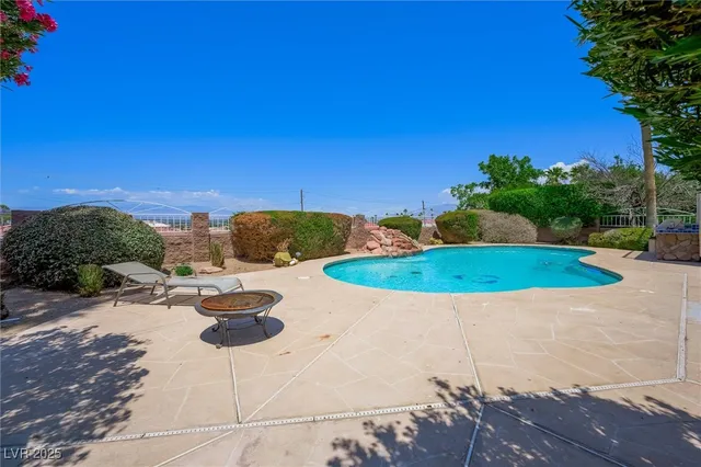 $1,400,000 | 1345 Morning Sun Way, Las Vegas, NV 89110