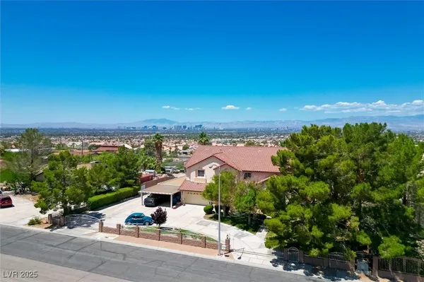 $1,400,000 | 1345 Morning Sun Way, Las Vegas, NV 89110
