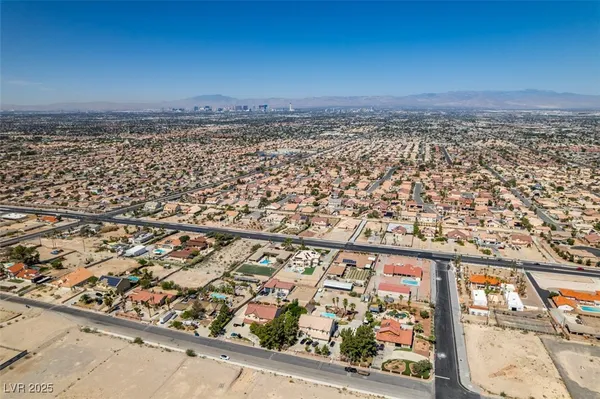 $1,400,000 | 1345 Morning Sun Way, Las Vegas, NV 89110