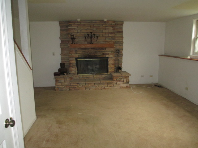 135 Barnes Road Elgin, IL 60124 - Photo 8 of 8