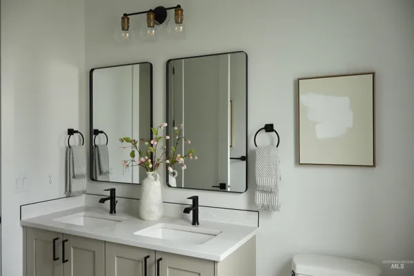 $999,995 | 7337 East Red Kite Street, Nampa, ID 83686