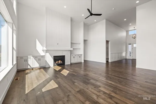 $999,995 | 7337 East Red Kite Street, Nampa, ID 83686