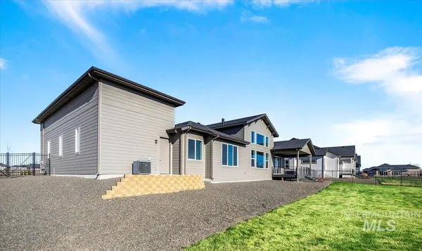 $999,995 | 7337 East Red Kite Street, Nampa, ID 83686