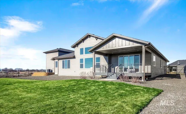 $999,995 | 7337 East Red Kite Street, Nampa, ID 83686