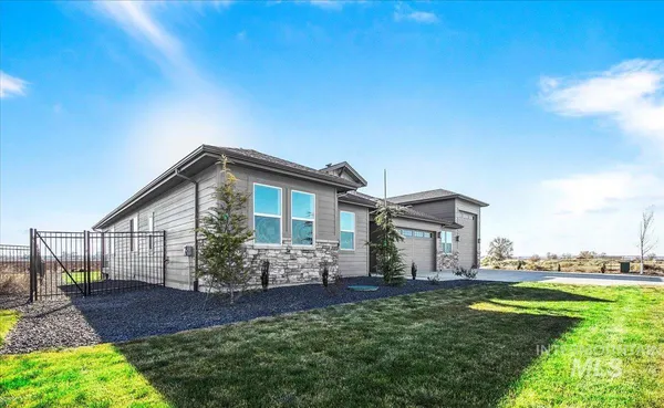 $999,995 | 7337 East Red Kite Street, Nampa, ID 83686