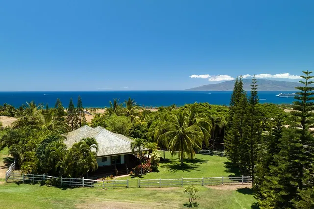 $10,450,000 | 65 Wili Okai Way, Lahaina, HI 96761