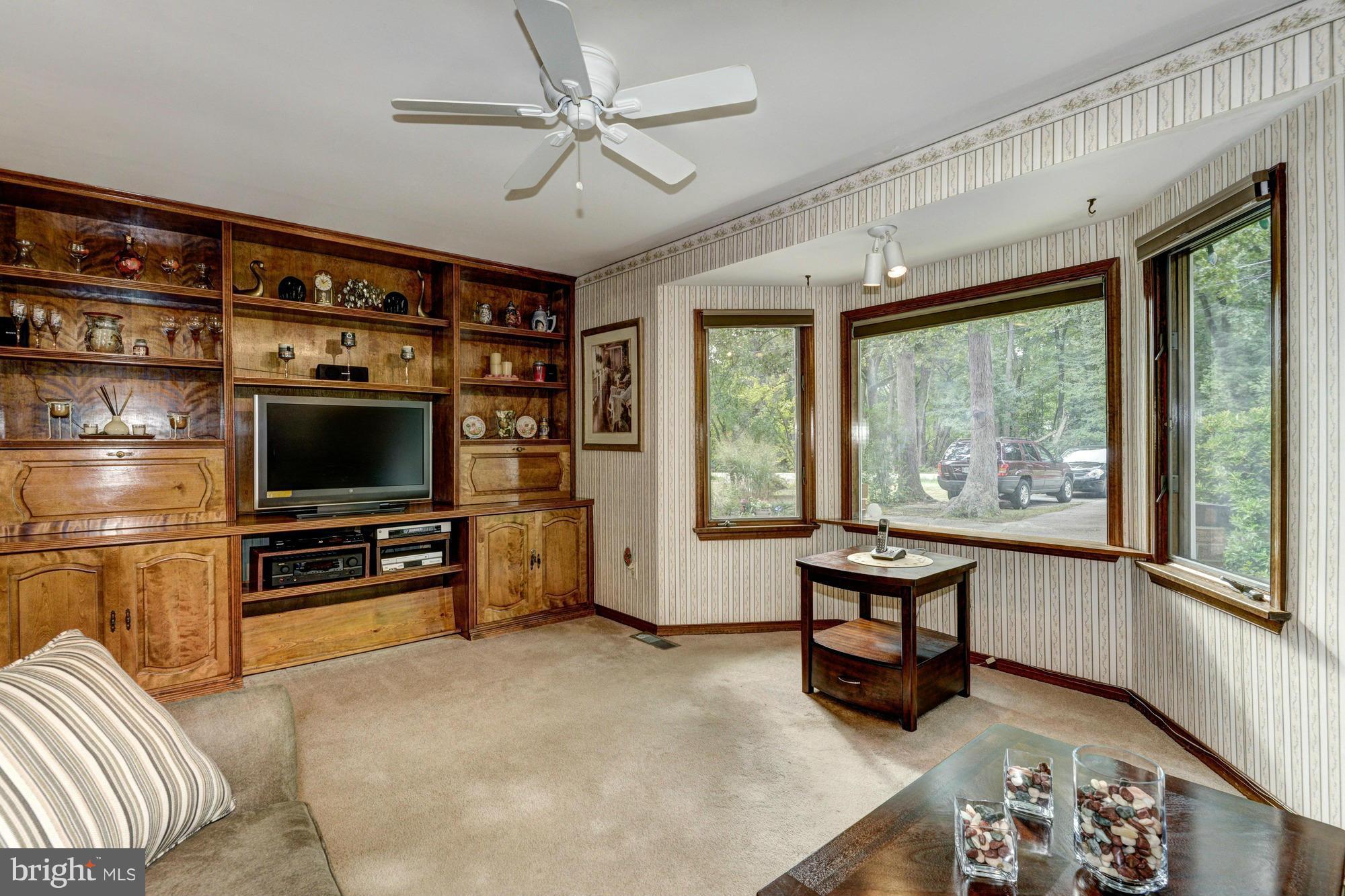 1868 Montevideo Road Hanover, MD 21076 - Photo 9 of 30 Classic Built-Ins