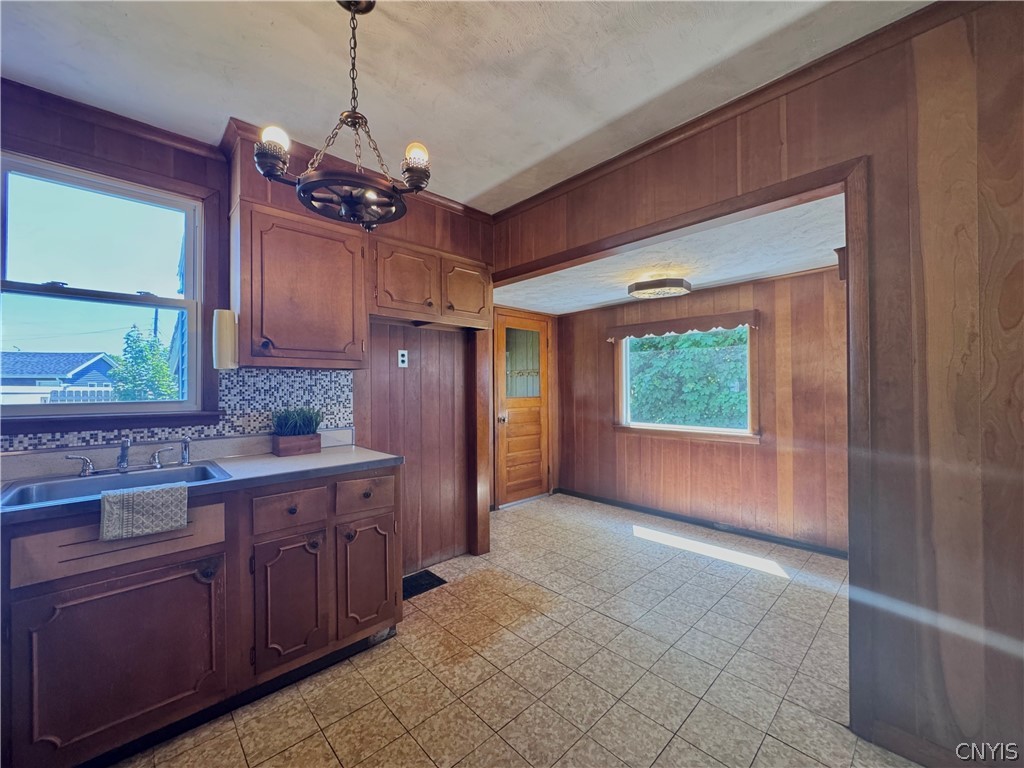 501 Oakwood Street Rome, NY 13440 - Photo 6 of 16