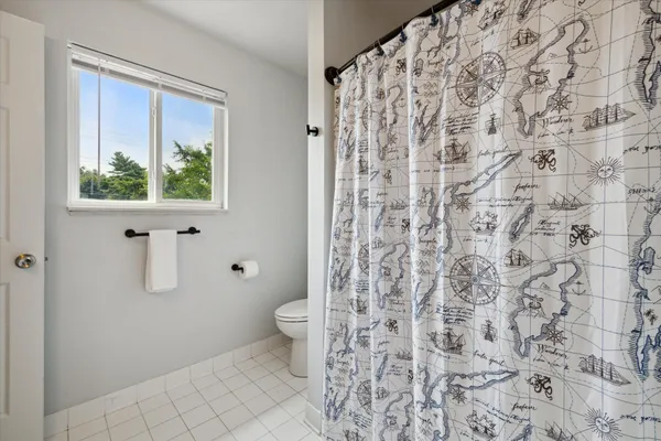 $2,400 | 578 East Mahan Avenue, Hazel Park, MI 48030