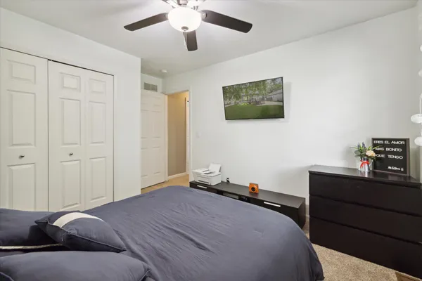 $2,400 | 578 East Mahan Avenue, Hazel Park, MI 48030