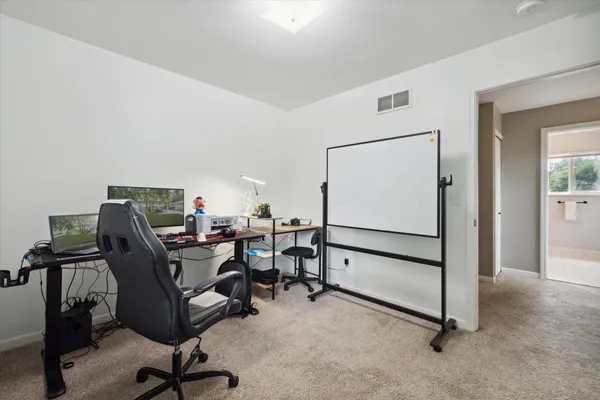 $2,400 | 578 East Mahan Avenue, Hazel Park, MI 48030
