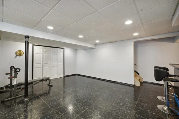 $2,400 | 578 East Mahan Avenue, Hazel Park, MI 48030