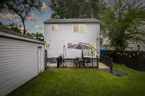 $2,400 | 578 East Mahan Avenue, Hazel Park, MI 48030