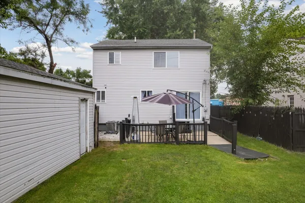 $2,400 | 578 East Mahan Avenue, Hazel Park, MI 48030