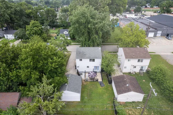 $2,400 | 578 East Mahan Avenue, Hazel Park, MI 48030
