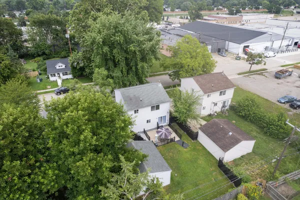 $2,400 | 578 East Mahan Avenue, Hazel Park, MI 48030