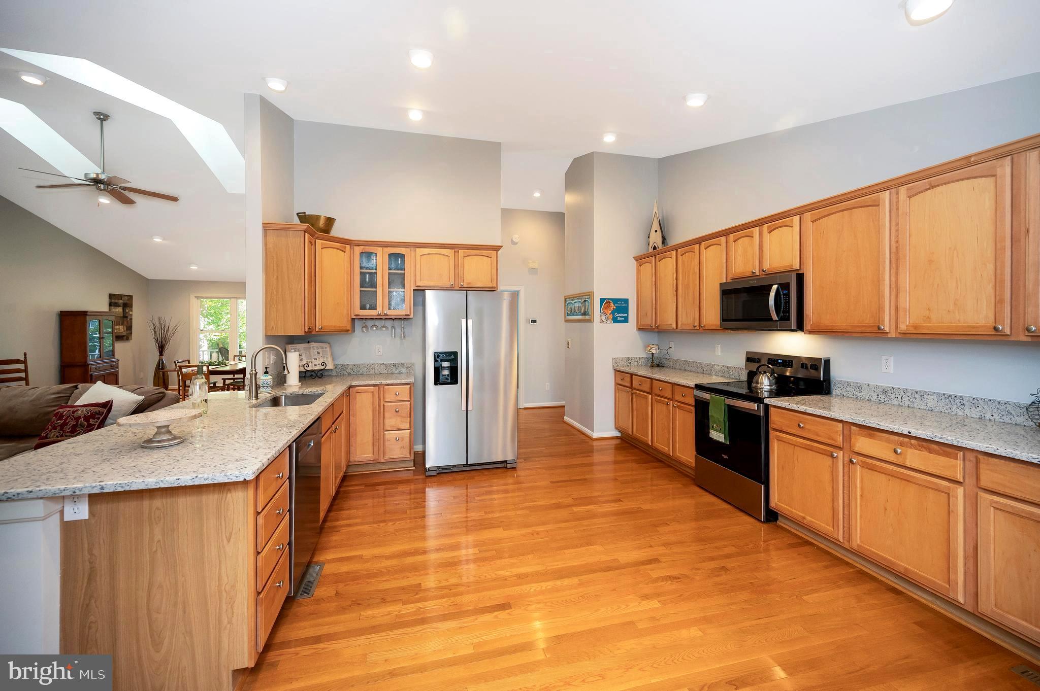 216 Battlefield Road Locust Grove, VA 22508 - Photo 17 of 61 Kitchen w/ upgraded granite