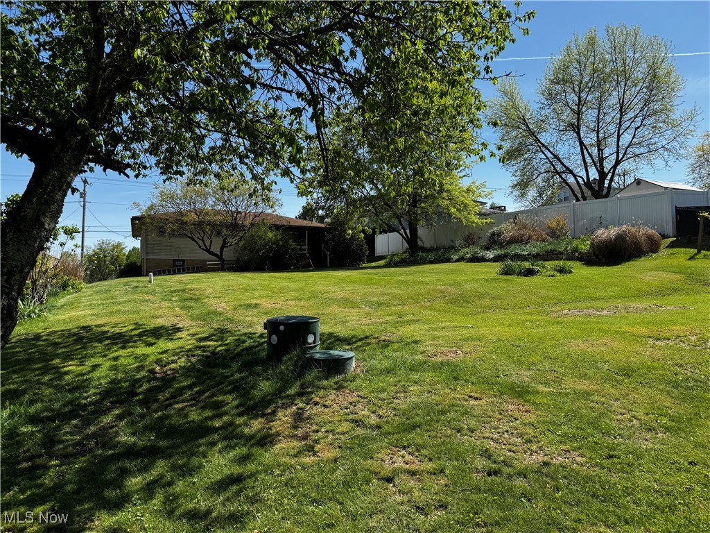 72220 Sharon Road Bridgeport, OH 43912 - Photo 8 of 35