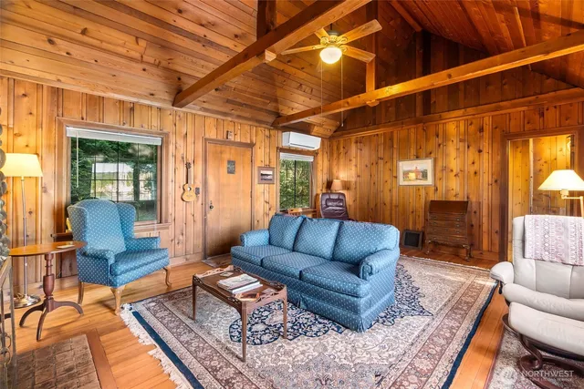 $999,000 | 1333 East Bay Drive Northeast, Olympia, WA 98506