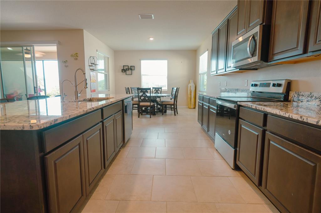 11940 Brighton Knoll Loop Riverview, FL 33579 - Photo 29 of 67