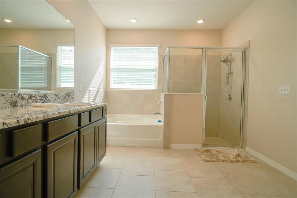 11940 Brighton Knoll Loop Riverview, FL 33579 - Photo 38 of 67