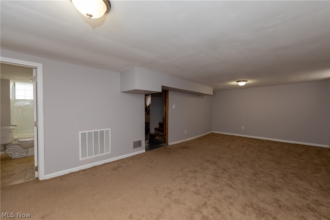 1408 Gordon Road Cleveland, OH 44124 - Photo 23 of 30