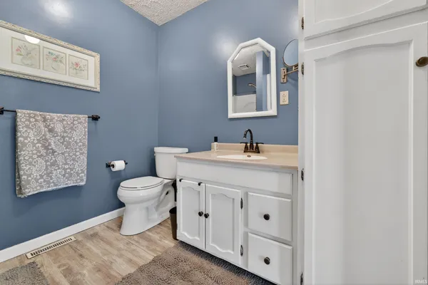 $360,000 | 4618 North Shady Lane, Logansport, IN 46947