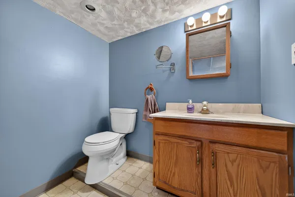 $360,000 | 4618 North Shady Lane, Logansport, IN 46947