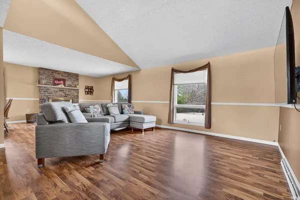 $360,000 | 4618 North Shady Lane, Logansport, IN 46947