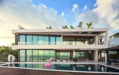 $59,900,000 | 1413 North Venetian Way, Miami, FL 33139