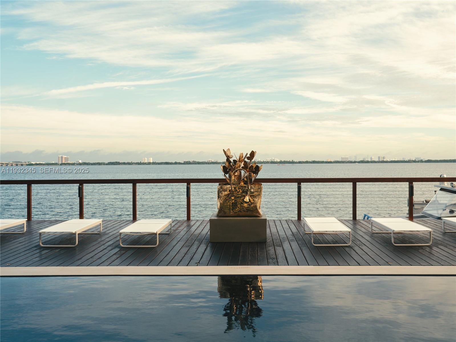 1413 North Venetian Way Miami, FL 33139 - Photo 20 of 37