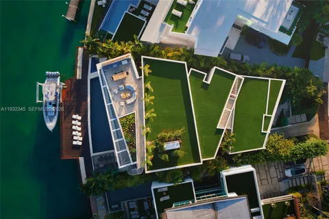 $56,500,000 | 1413 North Venetian Way, Miami, FL 33139