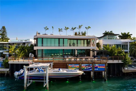 $56,500,000 | 1413 North Venetian Way, Miami, FL 33139