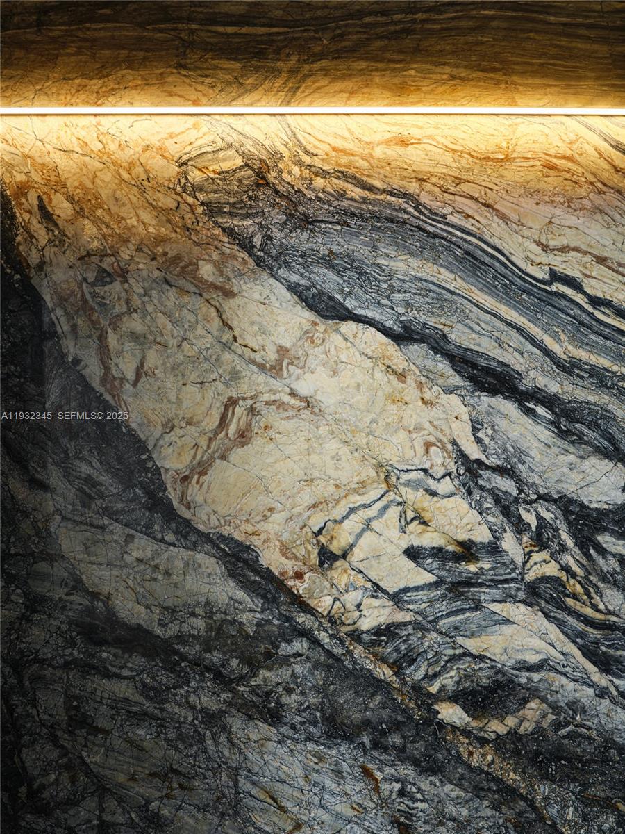 1413 North Venetian Way Miami, FL 33139 - Photo 27 of 37