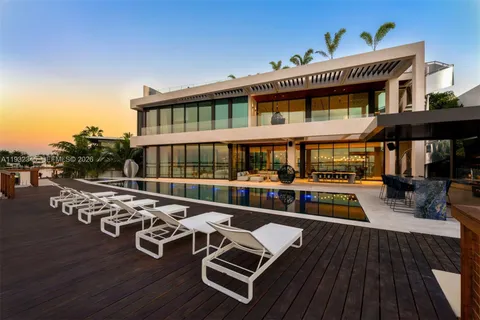 $56,500,000 | 1413 North Venetian Way, Miami, FL 33139