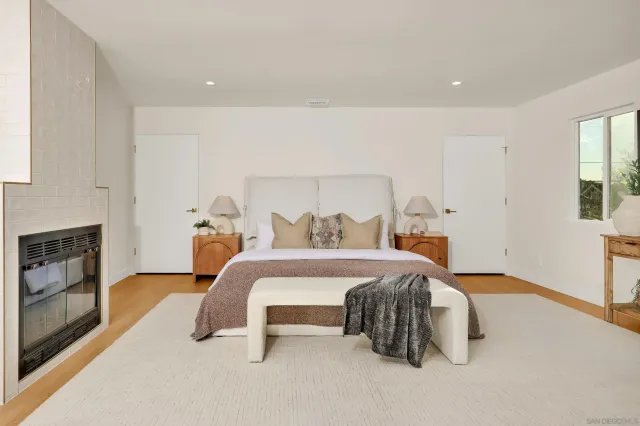 $1,245,000 | 1900 West 41st Street, Los Angeles, CA 90062