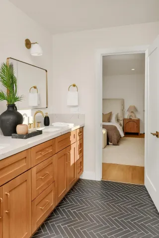 $1,245,000 | 1900 West 41st Street, Los Angeles, CA 90062