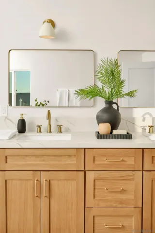 $1,245,000 | 1900 West 41st Street, Los Angeles, CA 90062