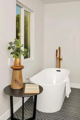 $1,245,000 | 1900 West 41st Street, Los Angeles, CA 90062