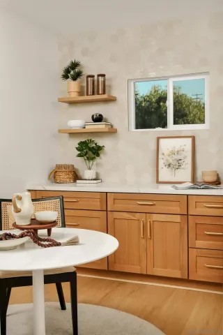 $1,245,000 | 1900 West 41st Street, Los Angeles, CA 90062