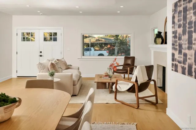 $1,245,000 | 1900 West 41st Street, Los Angeles, CA 90062