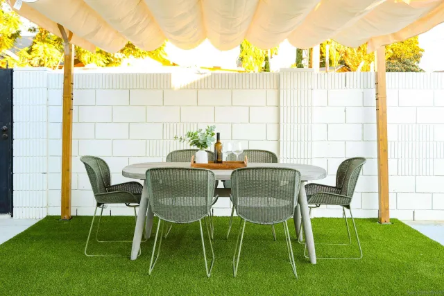 $1,245,000 | 1900 West 41st Street, Los Angeles, CA 90062