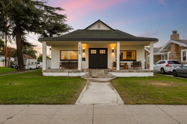 $1,245,000 | 1900 West 41st Street, Los Angeles, CA 90062