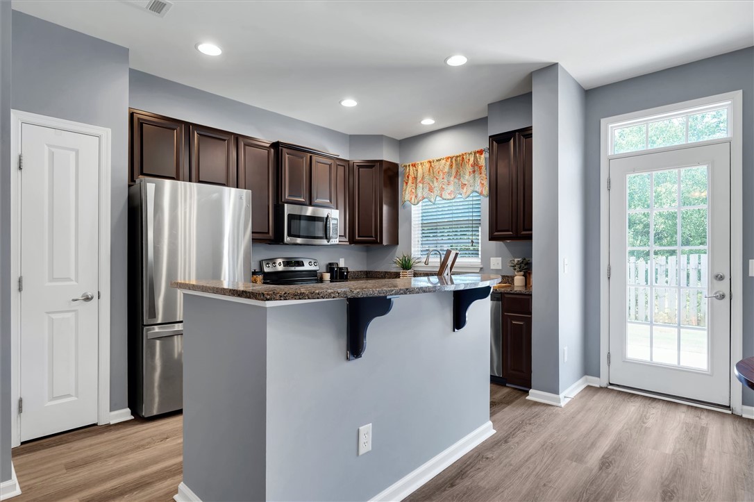 108 Awendaw Way Greenville, SC 29607 - Photo 17 of 29